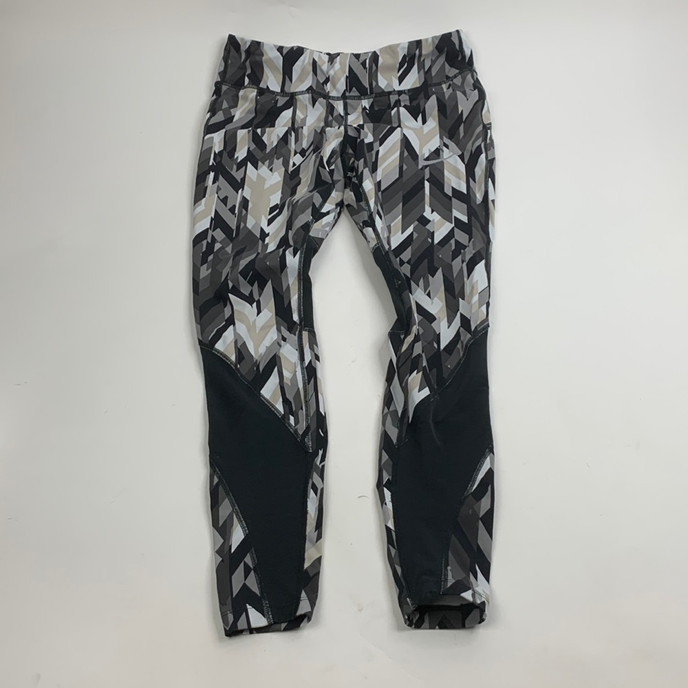 Nike Running Leggings Size Large Black Silver drawstring waist Zip pocket